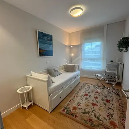 A Estrenar Amplio Con Piscina Y Parking Apartman