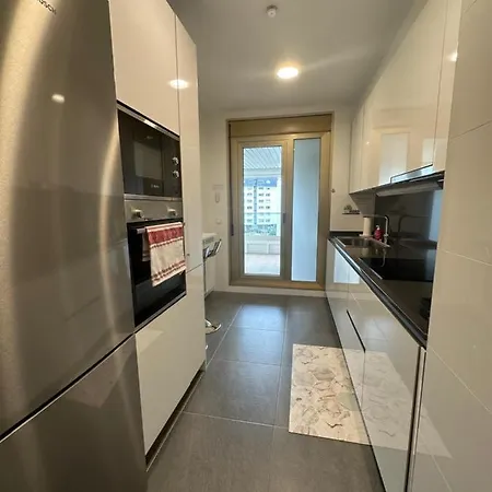 Apartment A Estrenar Amplio Con Piscina Y Parking